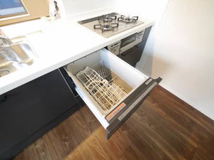 シャーメゾンステージ新成 ** A0202号-4