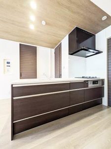 ＢｌｏｏｍＳｔａｇｅ白金 A0304号-2