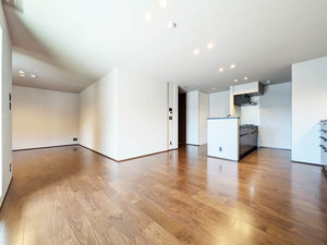 シャーメゾン浄水通り ** A0302号-2