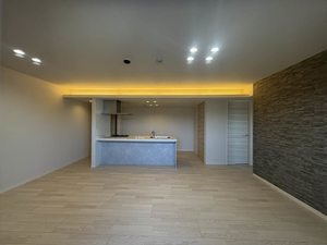 Ｂｌｏｏｍ志手　＊＊ A0302号-2