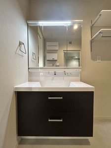 シャーメゾンアイリス　＊＊ A0101号-4