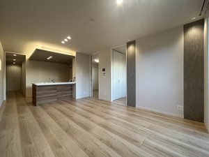 シャーメゾンアイリス　＊＊ A0103号-2