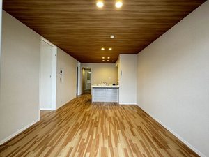 シャーメゾングレイス　＊＊ A0302号-2