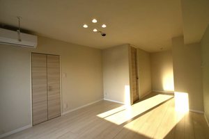 シャーメゾン吉塚２１１　＊＊ A0302号-2