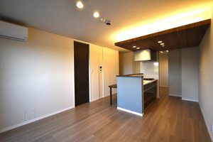 シャーメゾン吉塚２１１　＊＊ A0303号-2