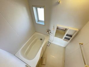 クレース・モール　Ａ棟　＊＊ A0202号-4