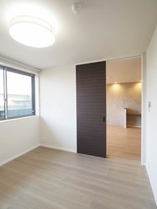 シャーメゾン春日** A0101号-7