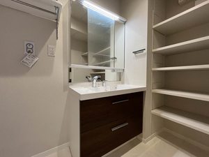 シャーメゾン西鳴水 ** A0302号-5