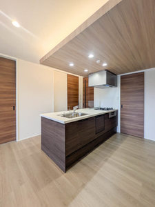 Ｒｅｆｉａｎｔ東谷山 A0202号-3