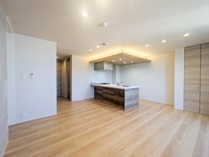 Ｒｅｆｉａｎｔ東谷山 A0301号-2