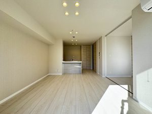 シャーメゾンレジデンス夜明 A0203号-2