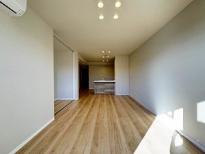 シャーメゾンレジデンス夜明 A0301号-2