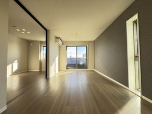 シャーメゾンレジデンス夜明 A0304号-10