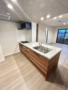 シャーメゾン県庁南　＊＊ A0301号-8