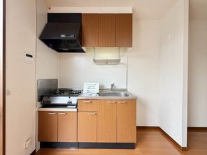 カーサ森 弐番館 ** B0102号-2