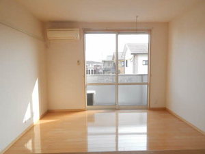 カーサ森 弐番館 ** B0201号-2