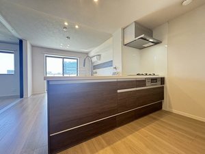 シャーメゾンステージ鳥栖　＊＊ A0202号-3