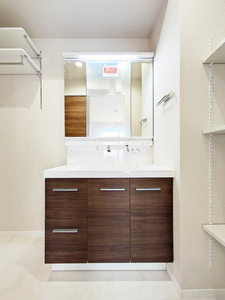 サン　ウィステリア A0202号-10