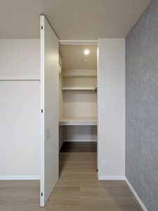 サン　ウィステリア A0303号-4