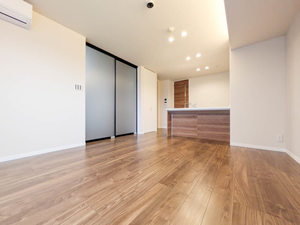 サン　ウィステリア A0304号-3