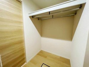 コンフォール志村　Ｂ棟　＊ B0102号-3