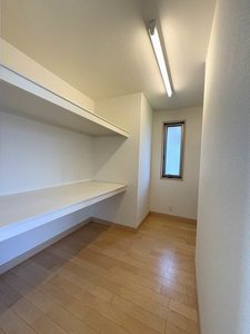 中島東１丁目貸家-8