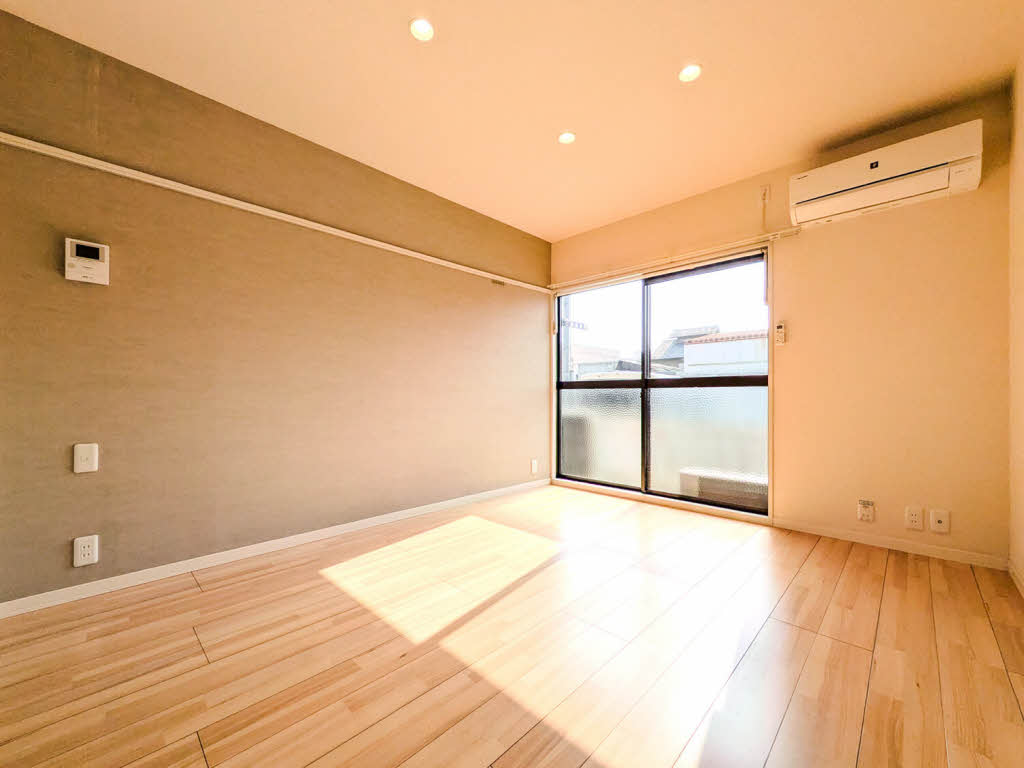 ラ・ビアンコ　＊＊ A0102号-2