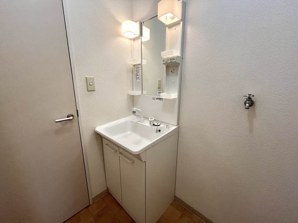 ディアス本城 C棟 ** C0202号-4