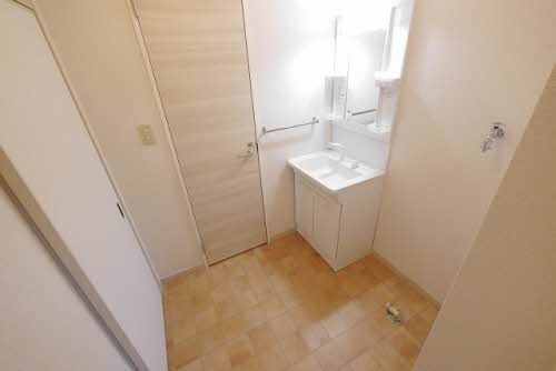 フィールドコート本城 D棟 D0102号-5