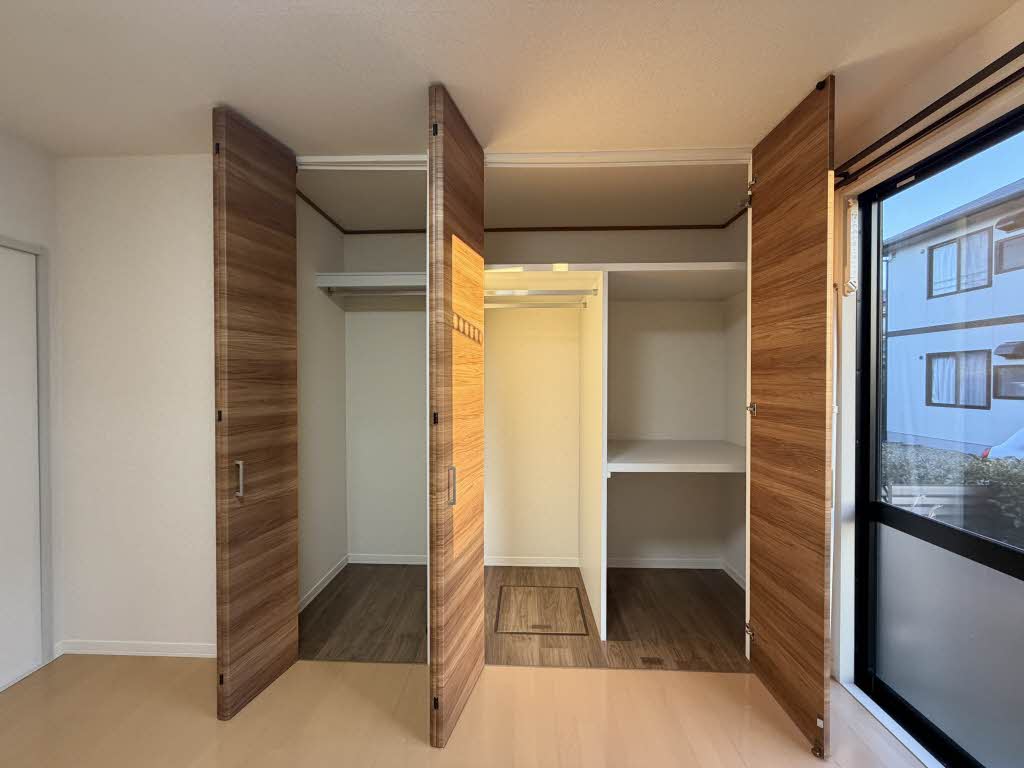 タウンコート A棟 ** A0102号-8