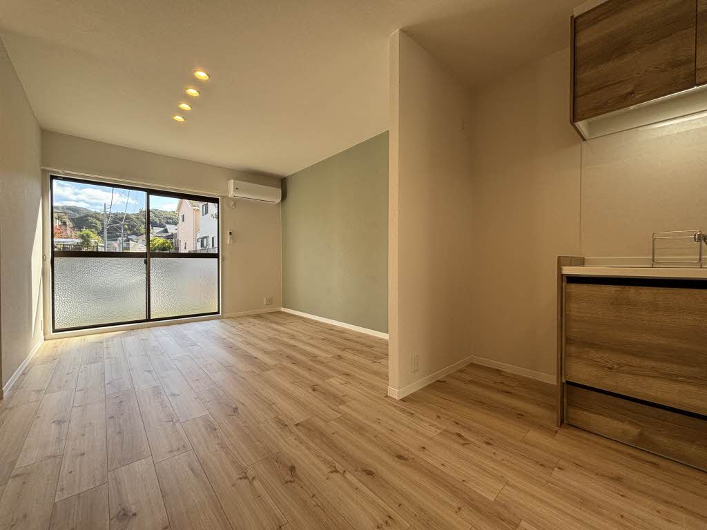 ドミール谷口　Ｂ棟　＊＊ B0101号-2