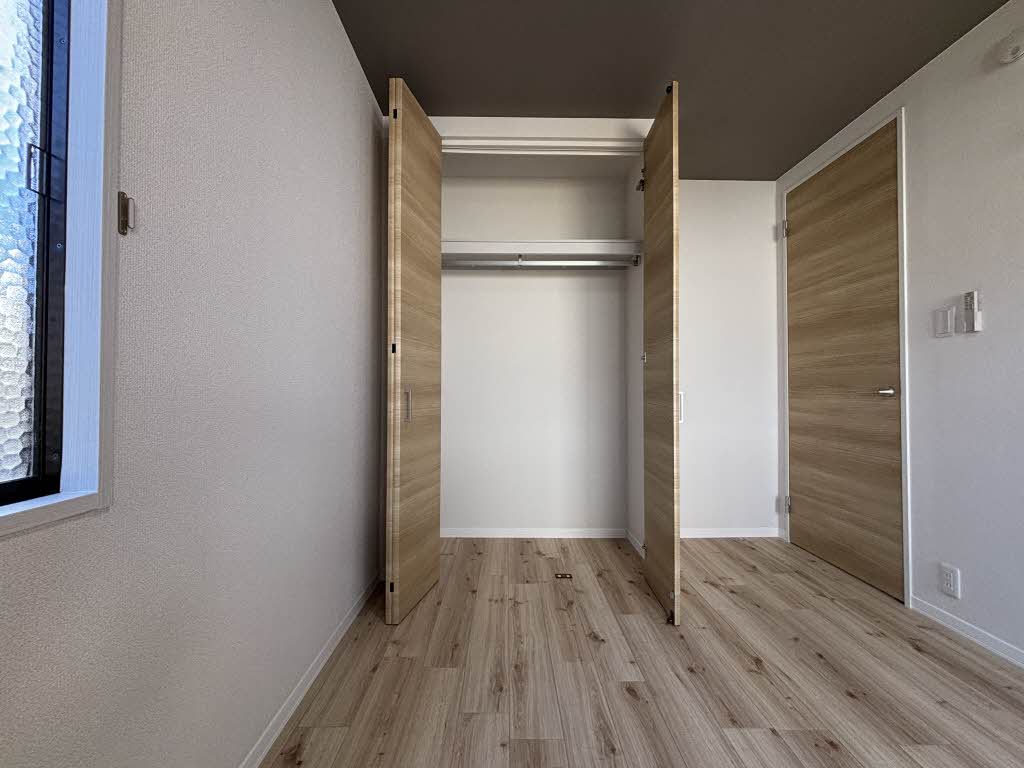 ドミール谷口　Ｂ棟　＊＊ B0101号-9