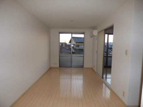 バリュージュ恒久　弐番館　＊ B0202号-2