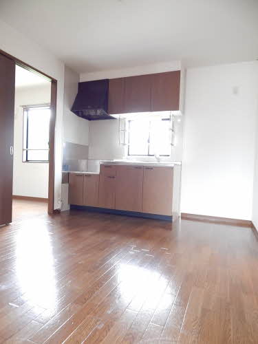 ストロベリーⅡ　Ａ棟　＊＊ A0201号-1