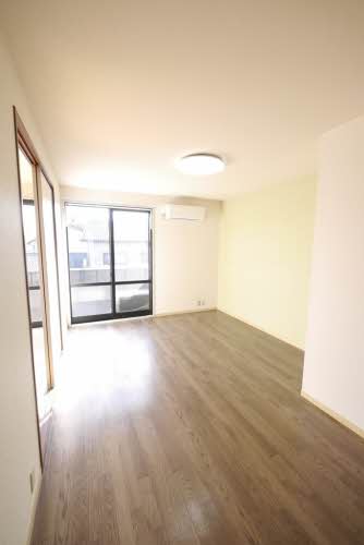 フェリース成和　＊＊ A0202号-3