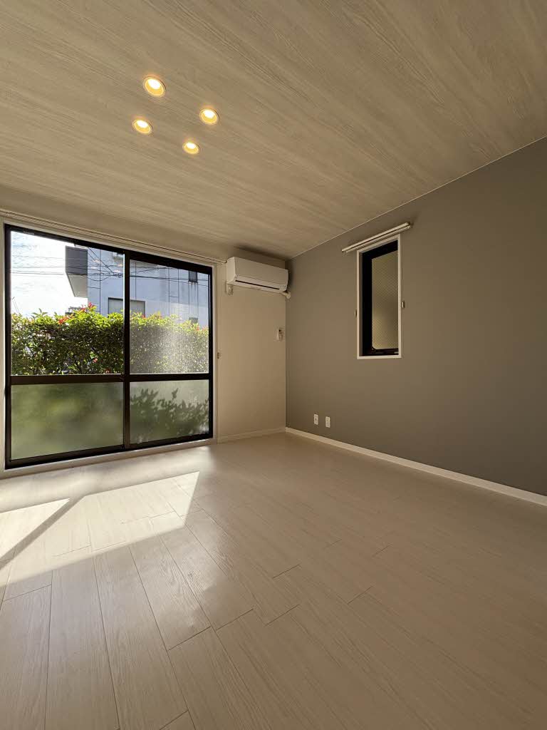 ヴィレスト　楓　＊＊ B0101号-2