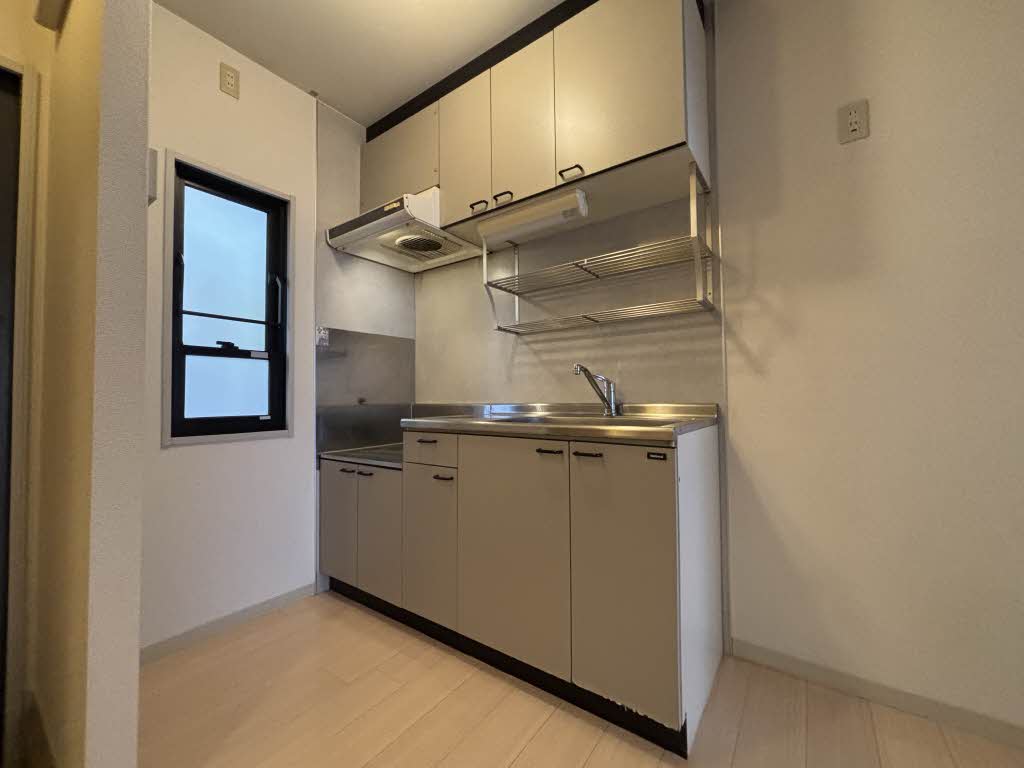 ファミール２１　＊＊ A0101号-3