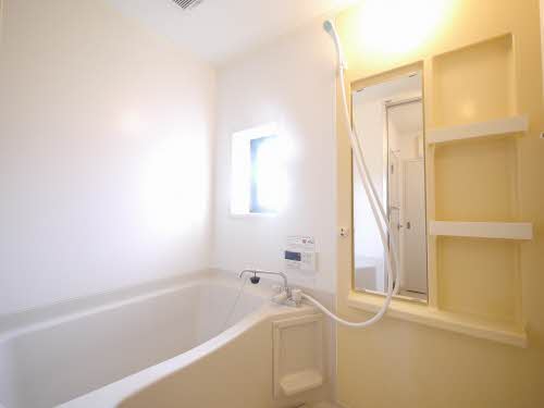 ヴィラ・サンロイヤル E棟 * E0201号-6