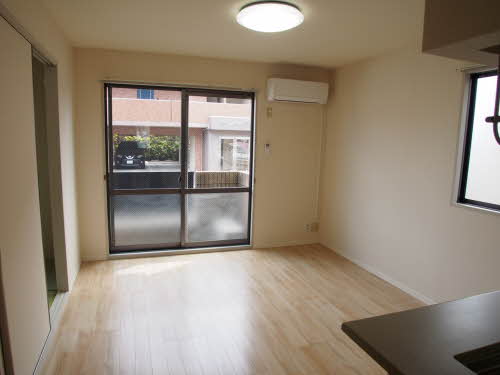 ビーチ・ヒル　Ｄ棟　＊ D0102号-3