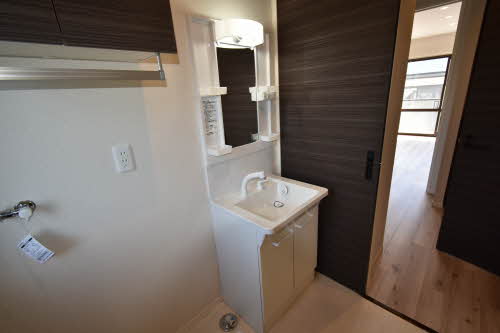 フレグランス高平　Ｃ棟　＊＊ C0201号-11