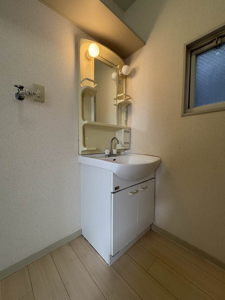 カーサディアス　＊＊ A0101号-5