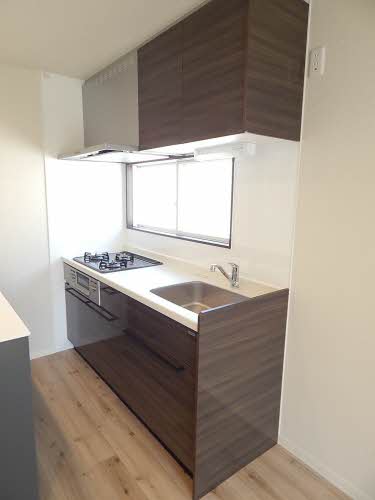 リビングウィン　＊＊ A0201号-4