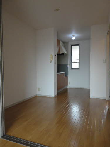 ルーチェレ・ドーマ E棟 * E0201号-3