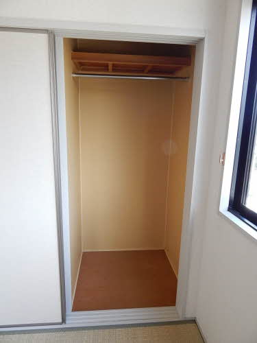 サニーデイ寺崎　＊＊ A0202号-8