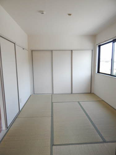 サニーデイ寺崎　＊＊ A0202号-9