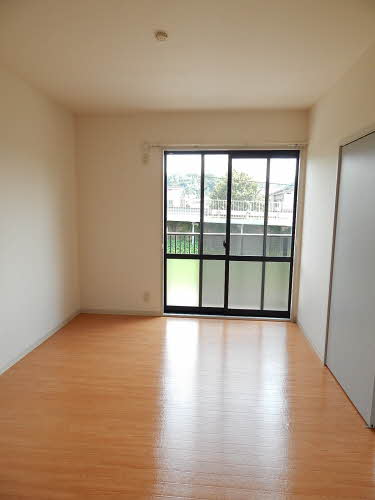 サニーデイ寺崎　＊＊ A0202号-10