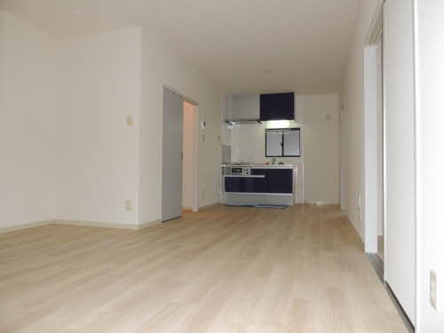 ディアスクレスト　Ａ棟　＊ A0102号-2