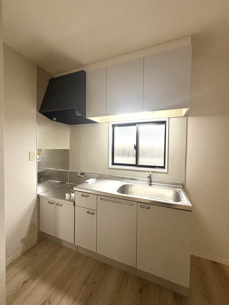 プリムヴェールパルク E棟 * E0102号-3