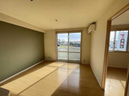 ソレイユ小浜　Ｂ棟　＊＊ B0202号-2