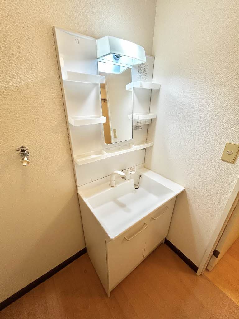 クレール福井　Ｂ棟　＊＊ B0201号-8